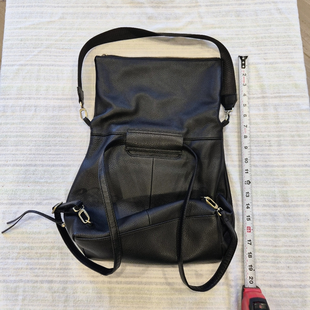 HOBO Convertible Black Leather Backpack/Shoulderbag - Picture 2 of 7